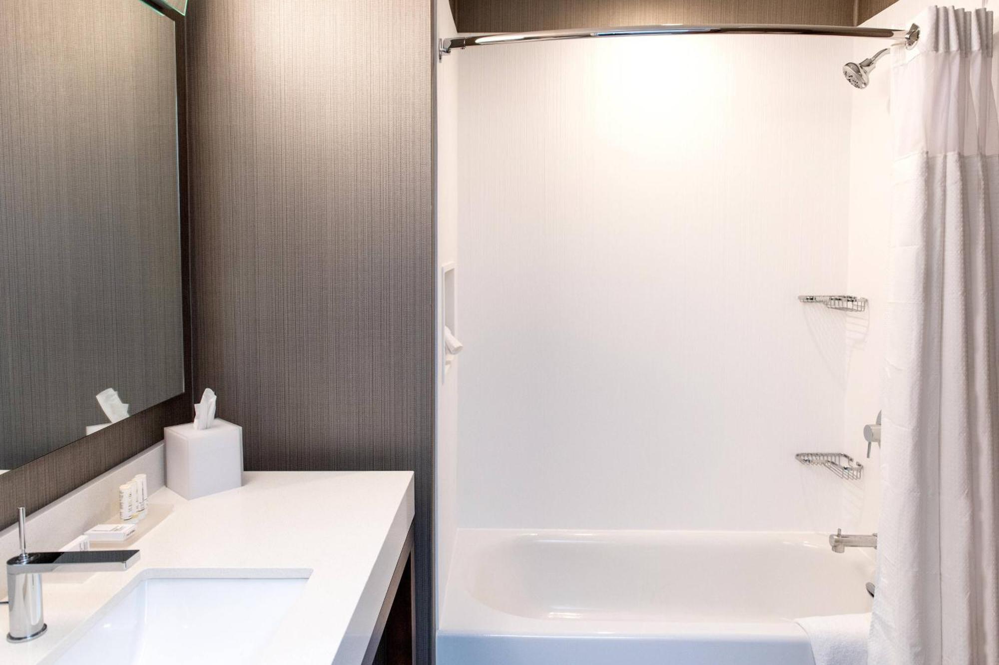 Courtyard By Marriott Mesa At Wrigleyville West מראה חיצוני תמונה