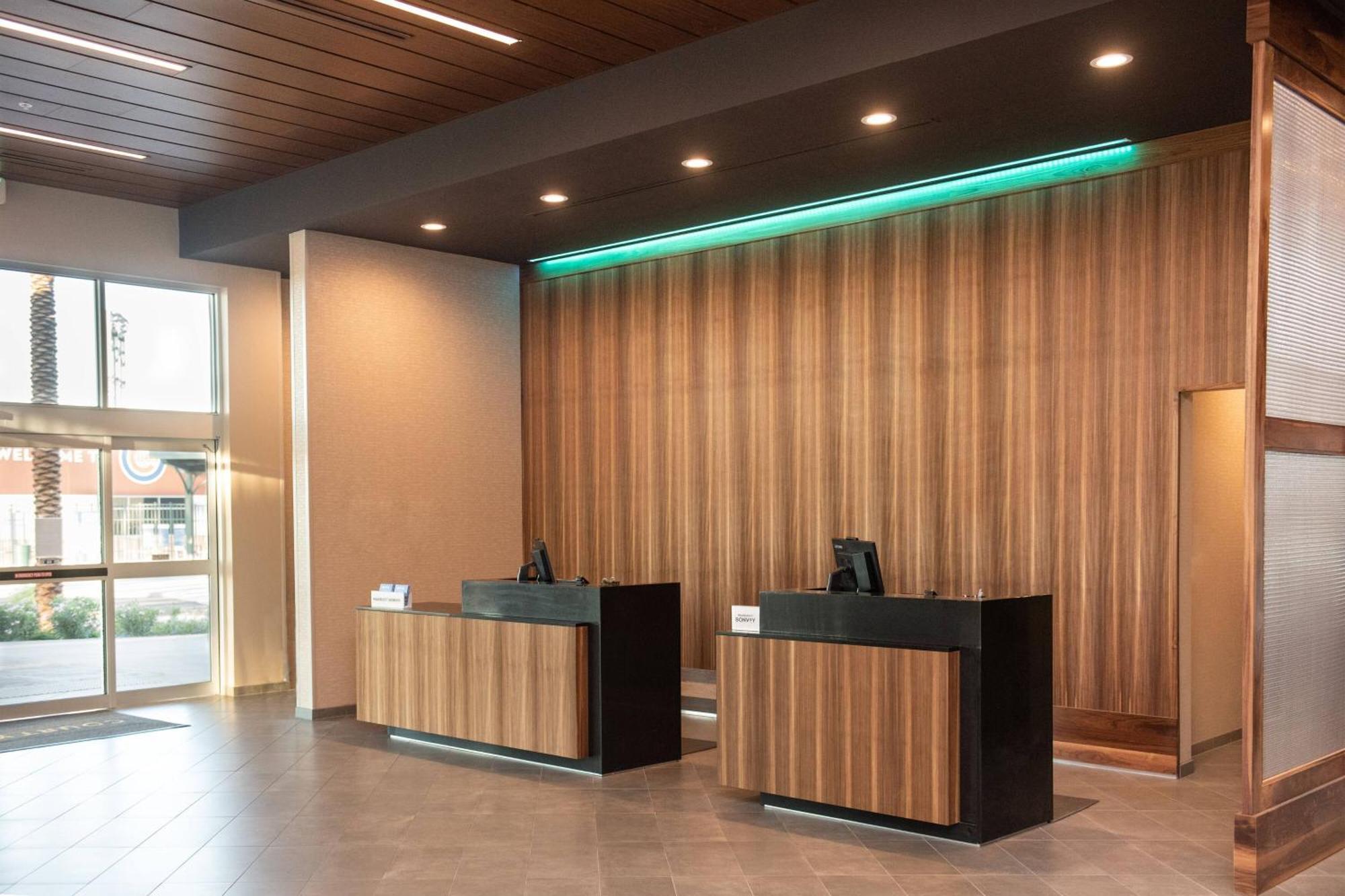 Courtyard By Marriott Mesa At Wrigleyville West מראה חיצוני תמונה