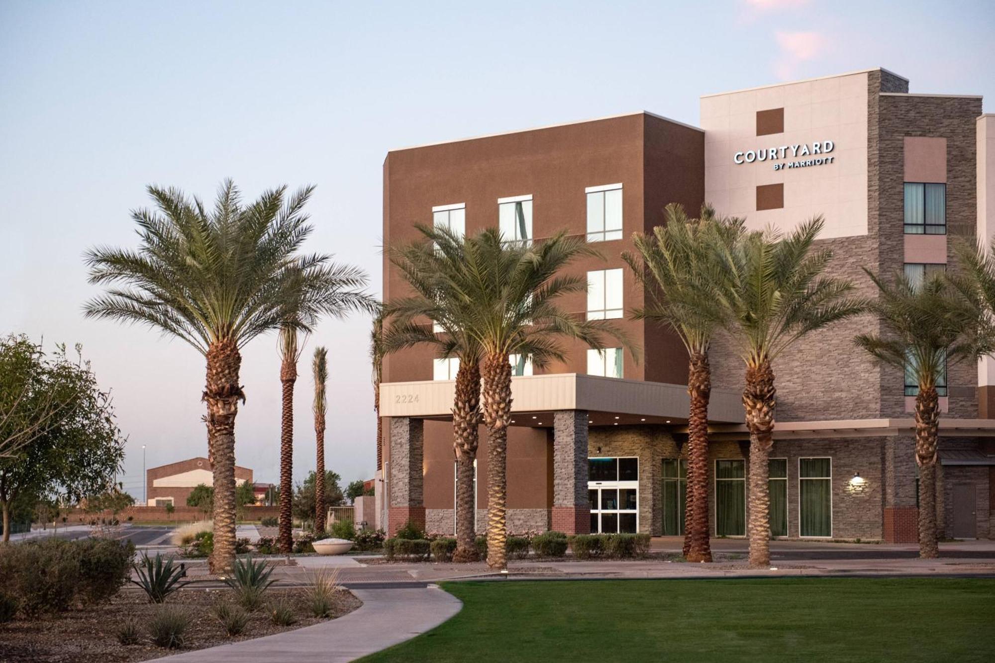 Courtyard By Marriott Mesa At Wrigleyville West מראה חיצוני תמונה