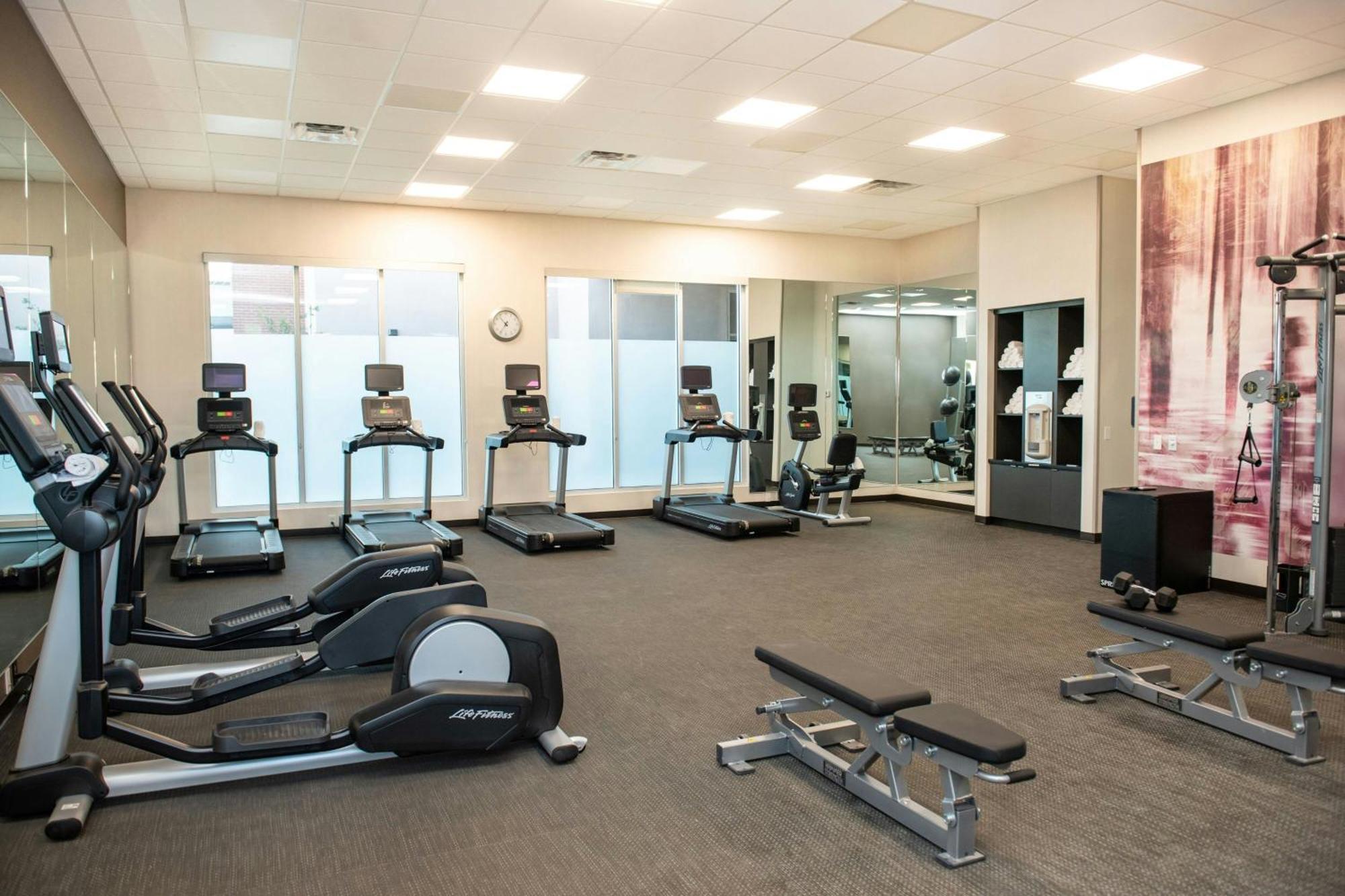 Courtyard By Marriott Mesa At Wrigleyville West מראה חיצוני תמונה
